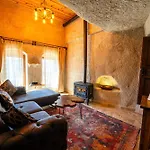 Sunset Cave فندق غوريمِيه