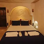 Otel Sunset Cave 2*