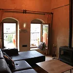 Sunset Cave Otel
