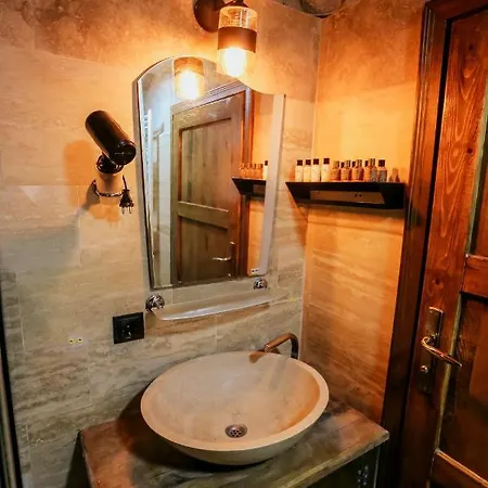 Sunset Cave Hotel 2*