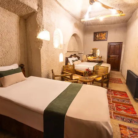 Sunset Cave 酒店 2*