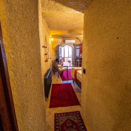 Sunset Cave Hotell
