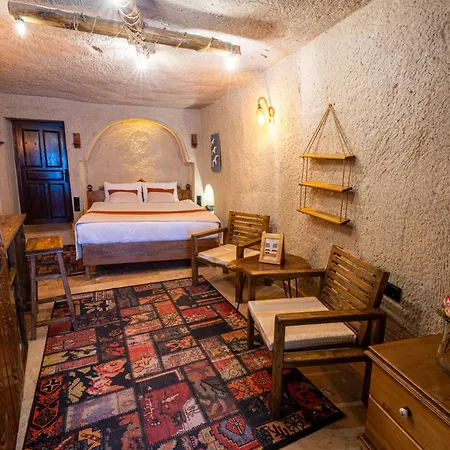 Hotel Sunset Cave