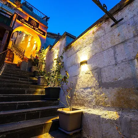 Hotel Sunset Cave 2*