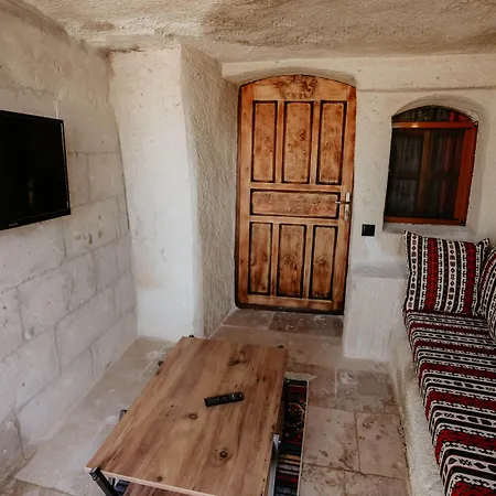 Sunset Cave Hotel 2*