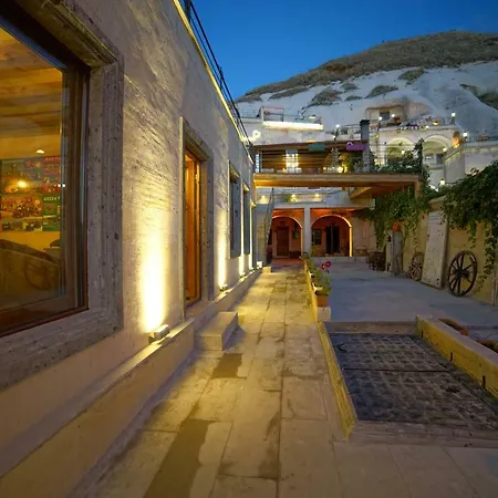 Hotel Sunset Cave