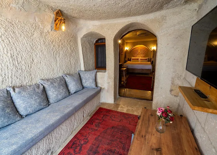 Sunset Cave Hotel 2*