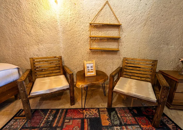 Sunset Cave 酒店 2*