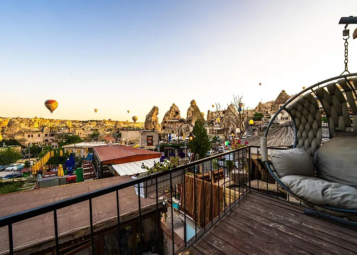 Sunset Cave Γκόρεμε